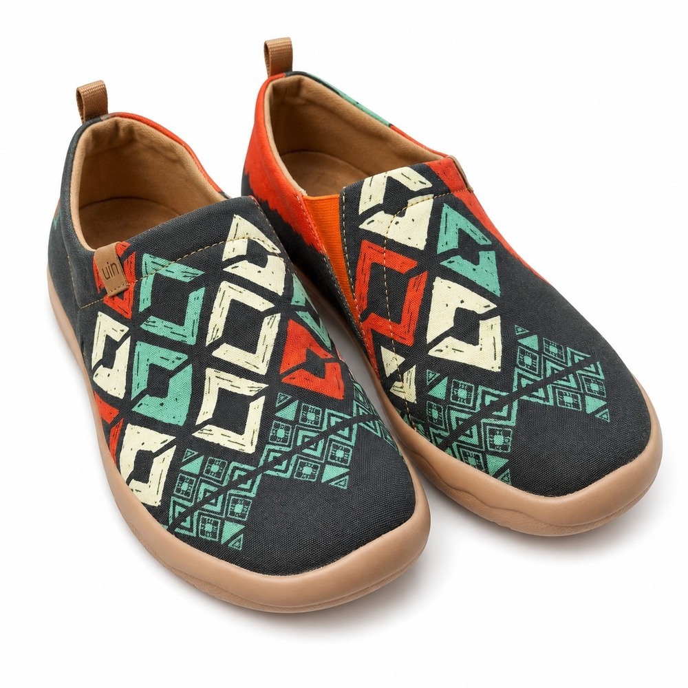 UIN Slip-On Walking Shoe Womens Sz 7.5 Colorful Geometric "Spirit Pattern" Comfy